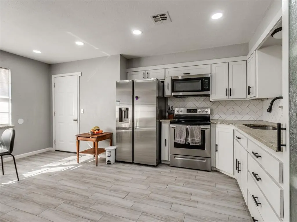 Photo 15 — 10405 N McKinley Avenue, Oklahoma City, OK 73114
