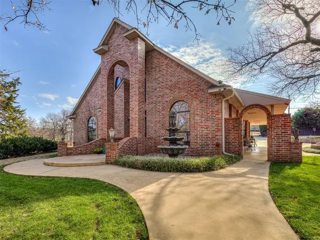 Photo 2 — 4104 Prairie Falcon Point, Edmond, OK 73034