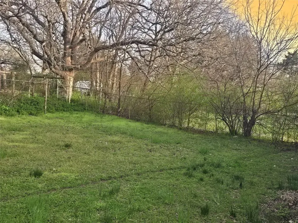 Photo 3 — 208 E Tennyson Street, Tecumseh, OK 74873