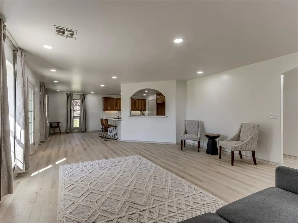 Photo 5 — 13150 SE 31st Street, Choctaw, OK 73020