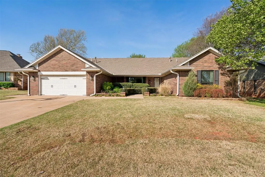 Photo 8 — 13001 Burlingame Avenue, Oklahoma City, OK 73120