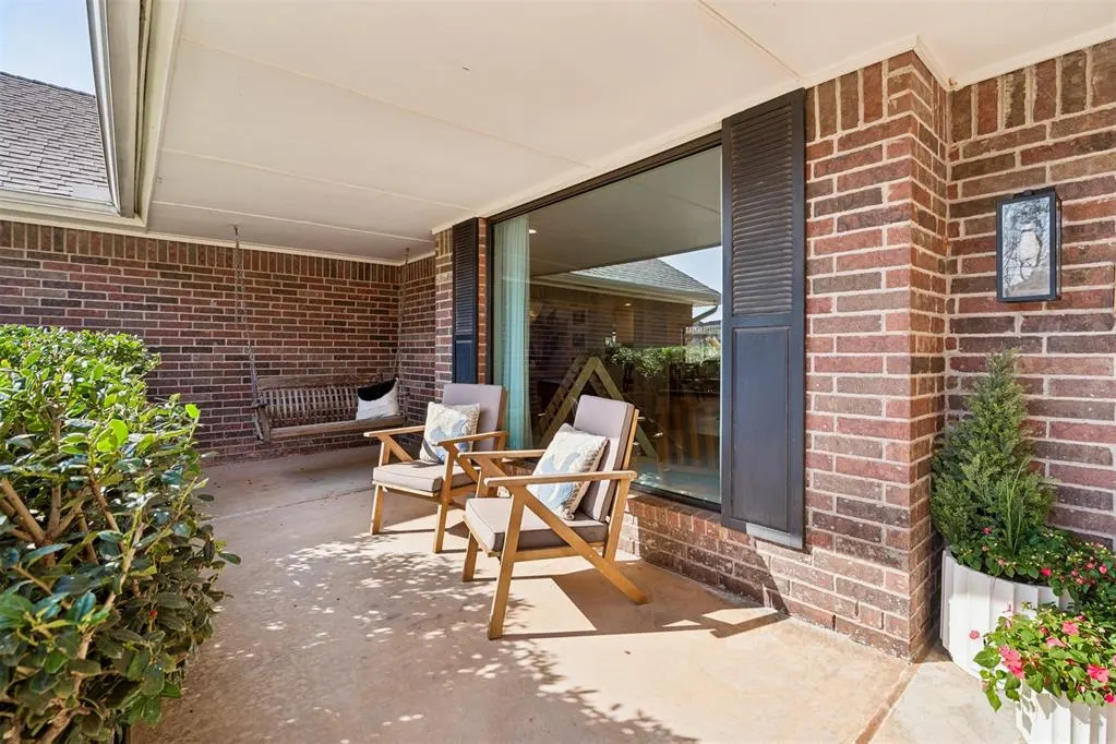 Photo 9 — 13001 Burlingame Avenue, Oklahoma City, OK 73120