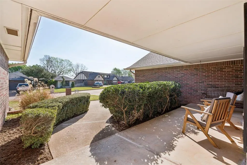 Photo 10 — 13001 Burlingame Avenue, Oklahoma City, OK 73120