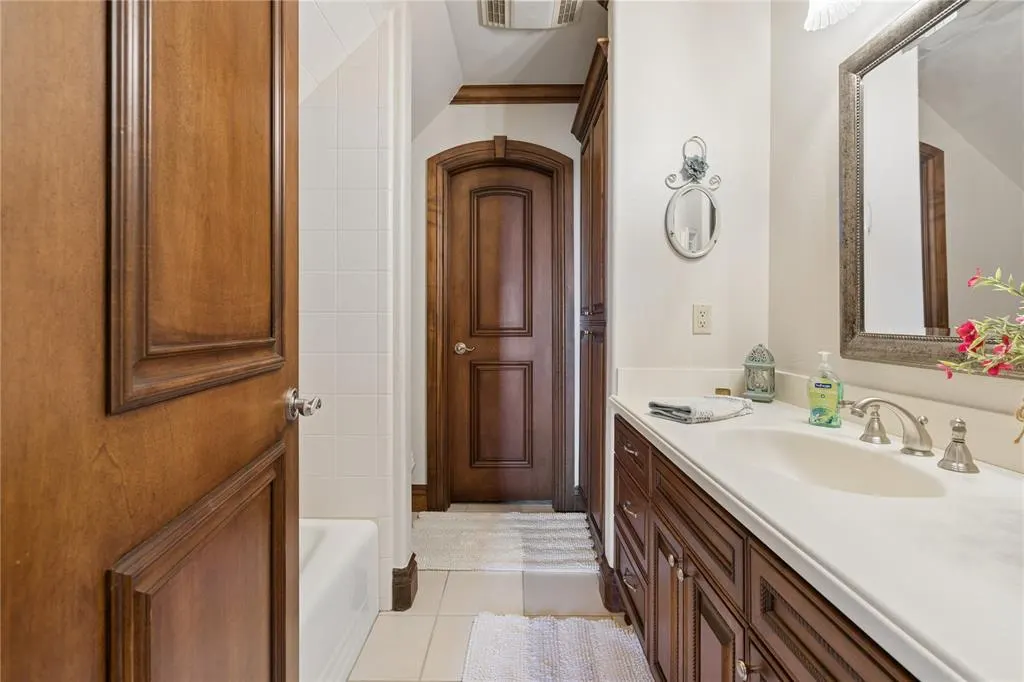 Photo 25 — 15009 Laurin Lane, Oklahoma City, OK 73142