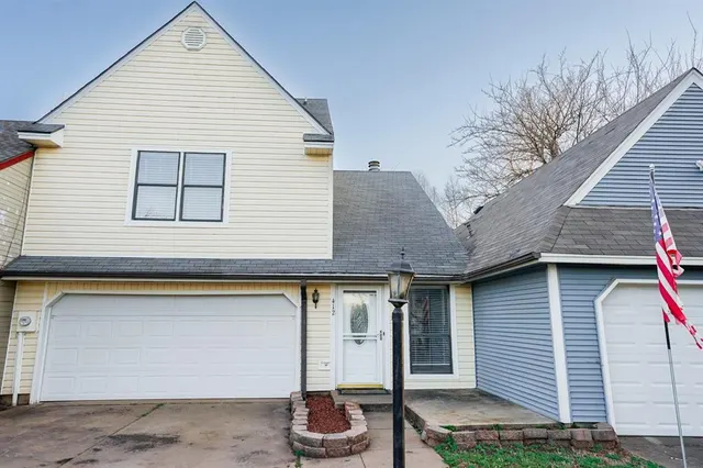 Front exterior — 412 Abilene Avenue, Edmond, OK 73003