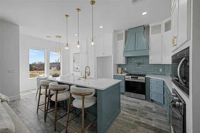 Photo 3 — 2437 Canyon Circle, Blanchard, OK 73010