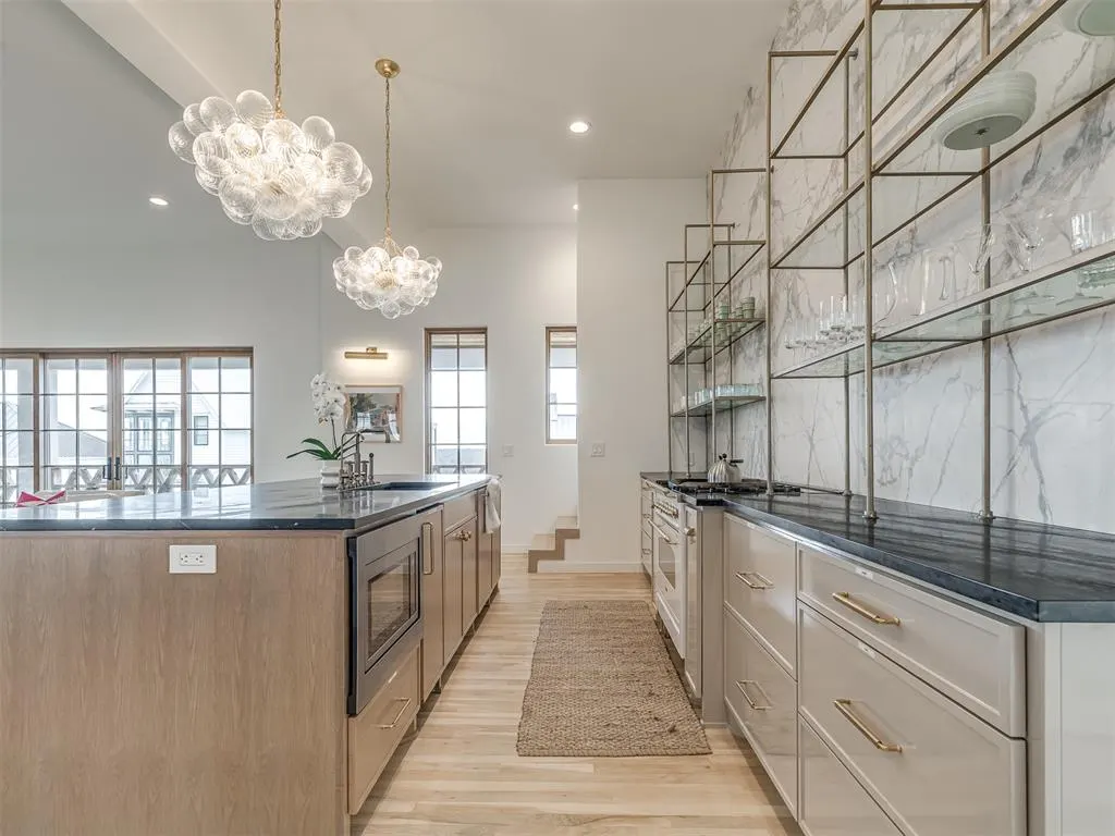 Photo 11 — 105 Lower Greenway, Carlton Landing, OK 74432
