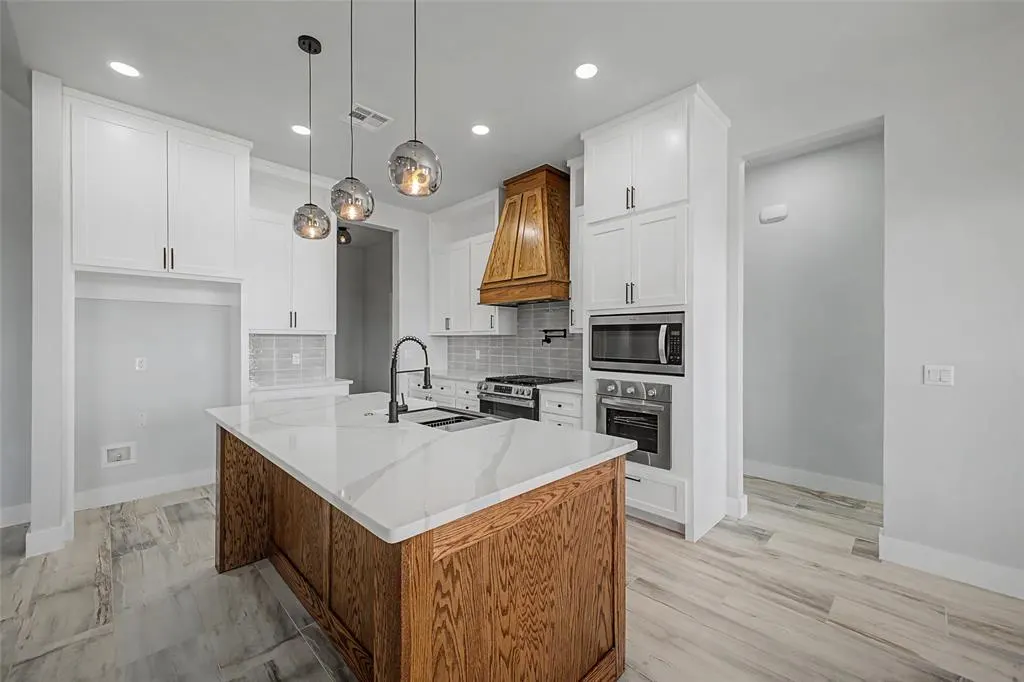 Photo 8 — 2435 Canyon Circle, Blanchard, OK 73010