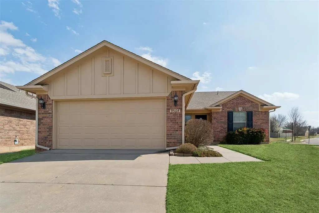 Photo 2 — 9564 SW 24th Terrace, Oklahoma City, OK 73128