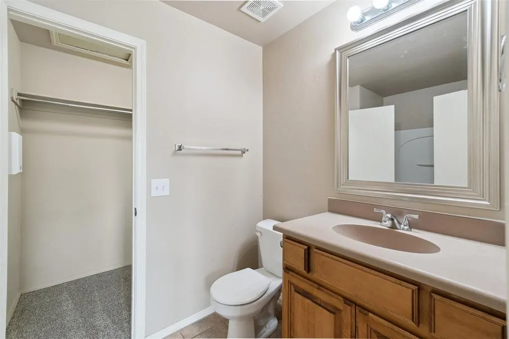 Photo 12 — 9564 SW 24th Terrace, Oklahoma City, OK 73128