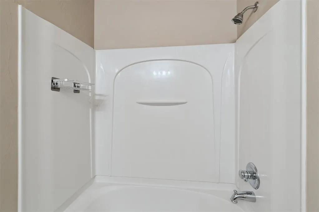 Photo 13 — 9564 SW 24th Terrace, Oklahoma City, OK 73128