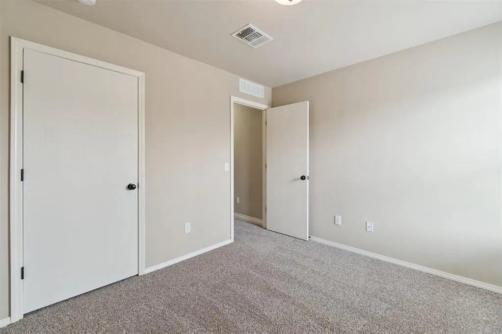 Photo 19 — 9564 SW 24th Terrace, Oklahoma City, OK 73128