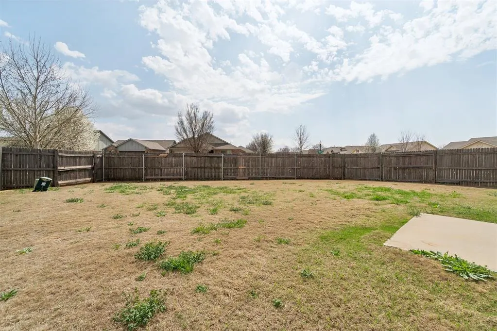 Photo 21 — 9564 SW 24th Terrace, Oklahoma City, OK 73128