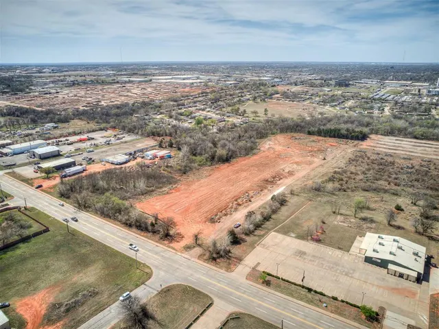 Photo 5 — 4901 S Eastern Avenue, Oklahoma City, OK 73129