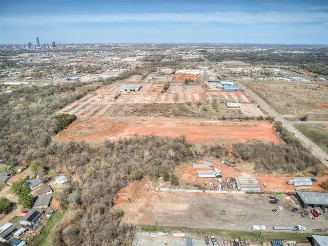 Photo 4 — 4901 S Eastern Avenue, Oklahoma City, OK 73129