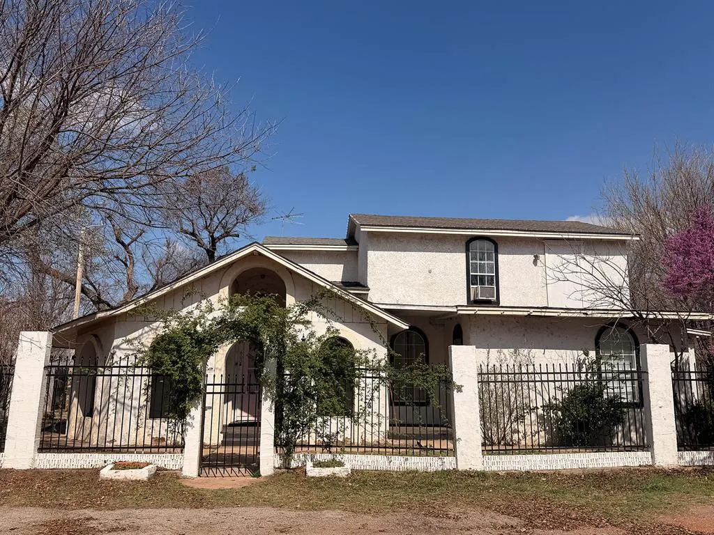 Photo 3 — 600 E Frederick Street, Tipton, OK 73570