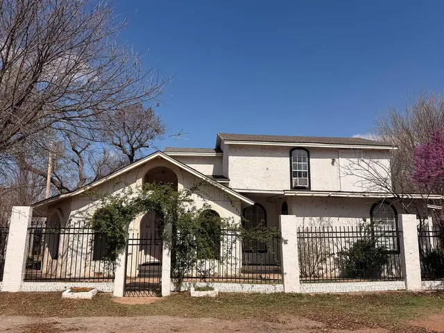 Photo 3 — 600 E Frederick Street, Tipton, OK 73570