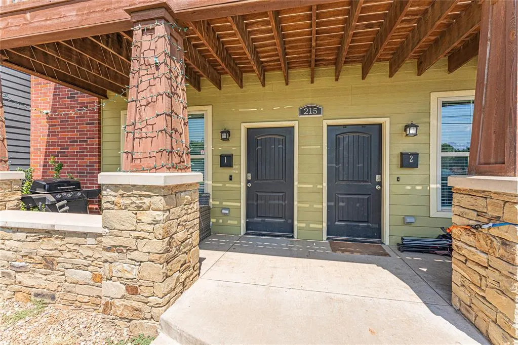 Photo 2 — 215 E Boyd Street, Norman, OK 73069