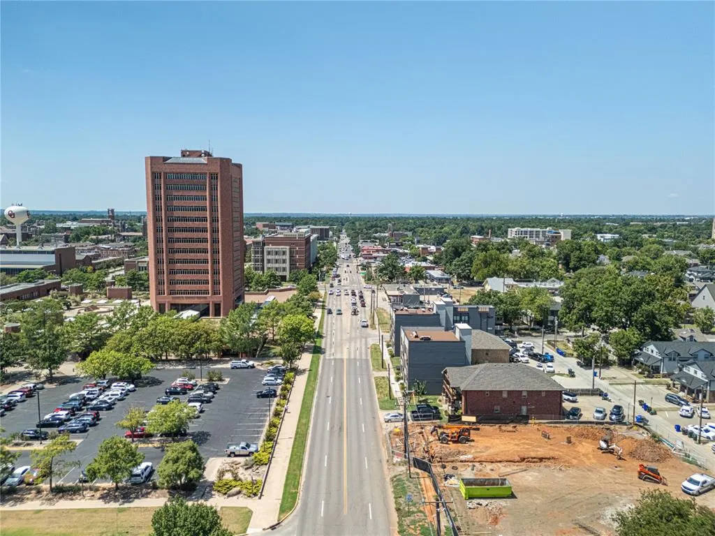Photo 13 — 215 E Boyd Street, Norman, OK 73069