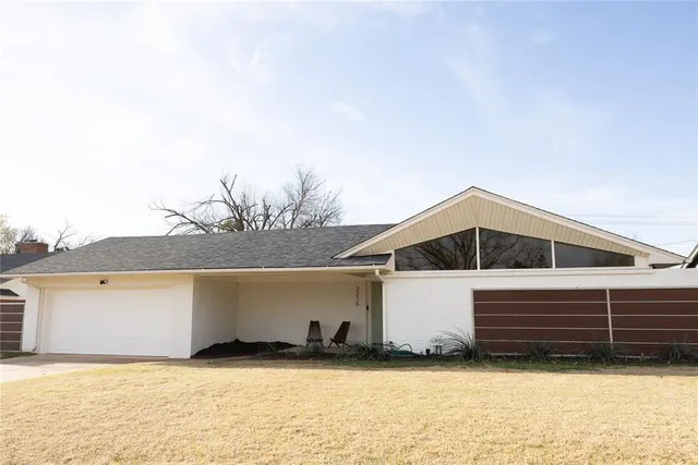 Photo 2 — 2216 NW 56th Terrace, Oklahoma City, OK 73112