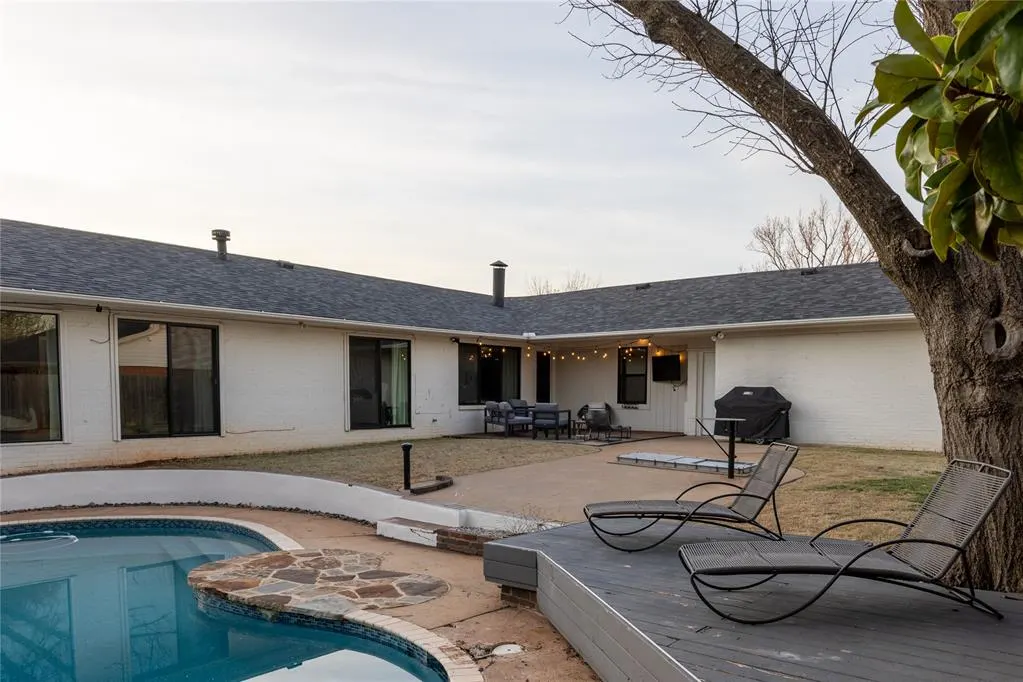 Photo 18 — 2216 NW 56th Terrace, Oklahoma City, OK 73112