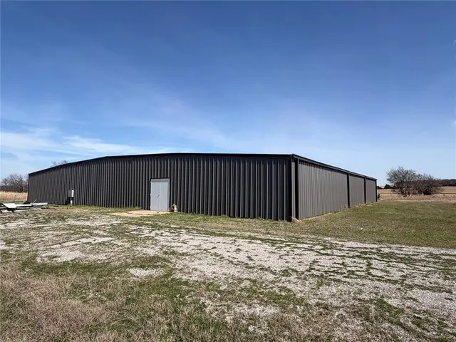 Photo 8 — 980580 S Highway 99 Road, Prague, OK 74864