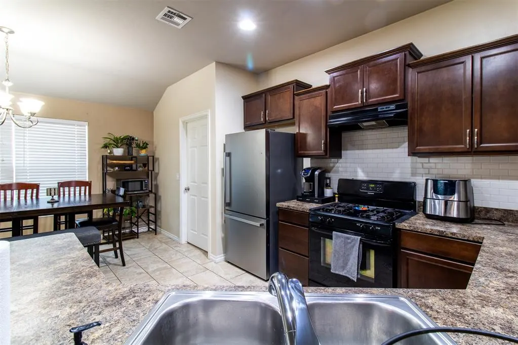 Photo 13 — 3517 SE 95th Street, Moore, OK 73160