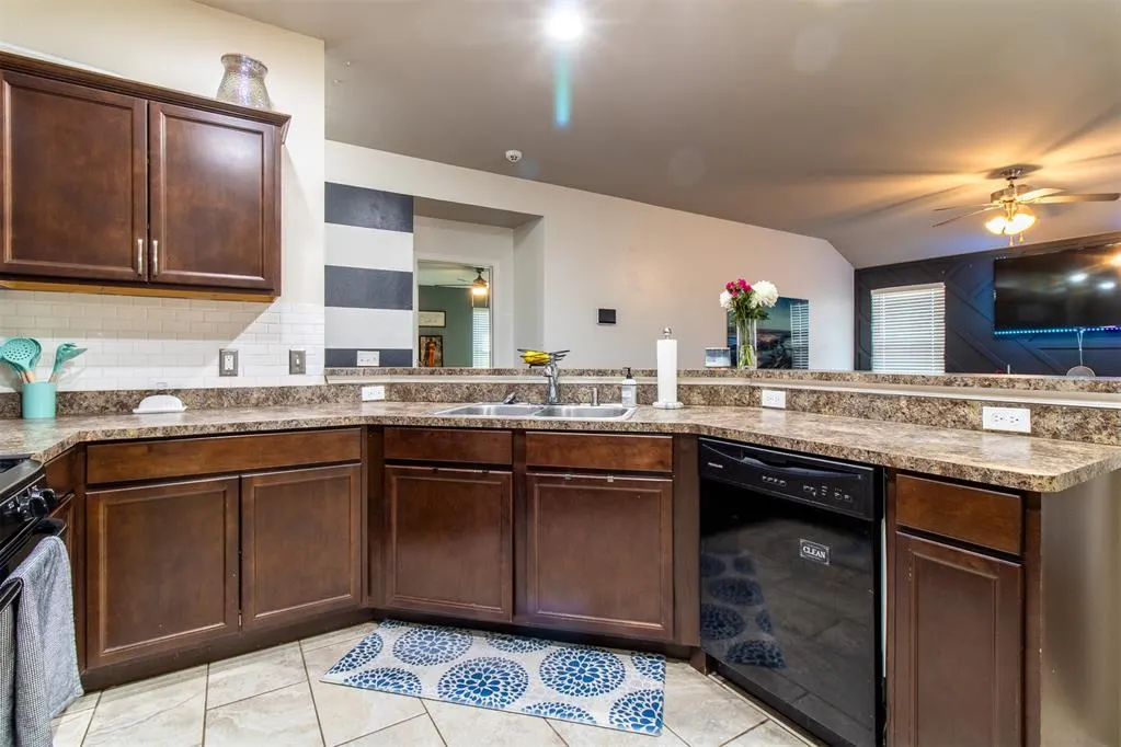 Photo 16 — 3517 SE 95th Street, Moore, OK 73160