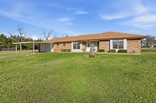 Photo 4 — 895 Quail Creek Drive, Blanchard, OK 73010