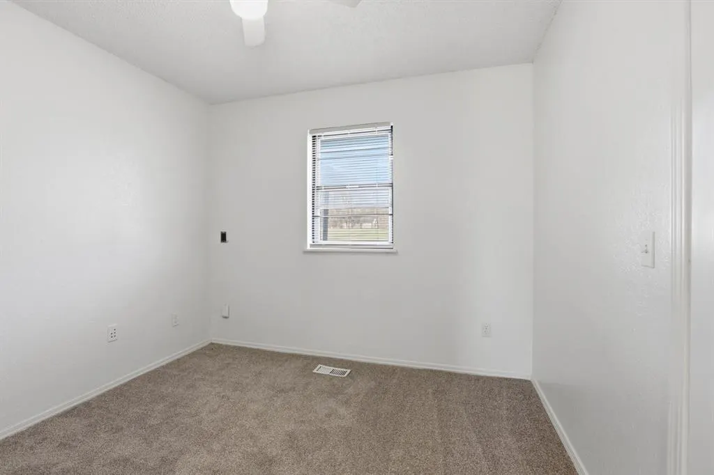 Photo 15 — 895 Quail Creek Drive, Blanchard, OK 73010