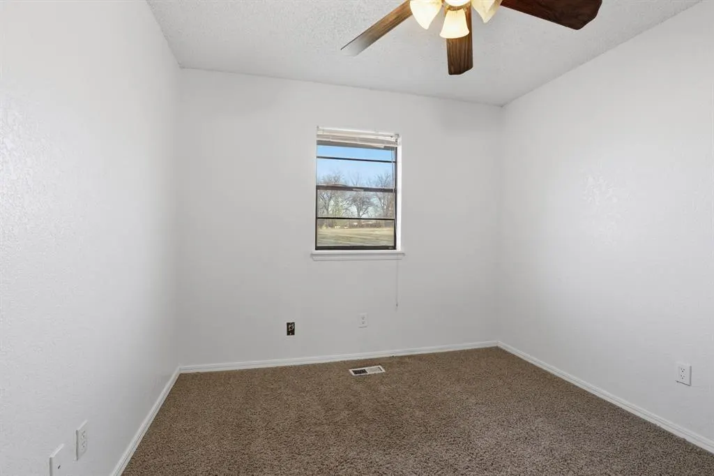 Photo 19 — 895 Quail Creek Drive, Blanchard, OK 73010