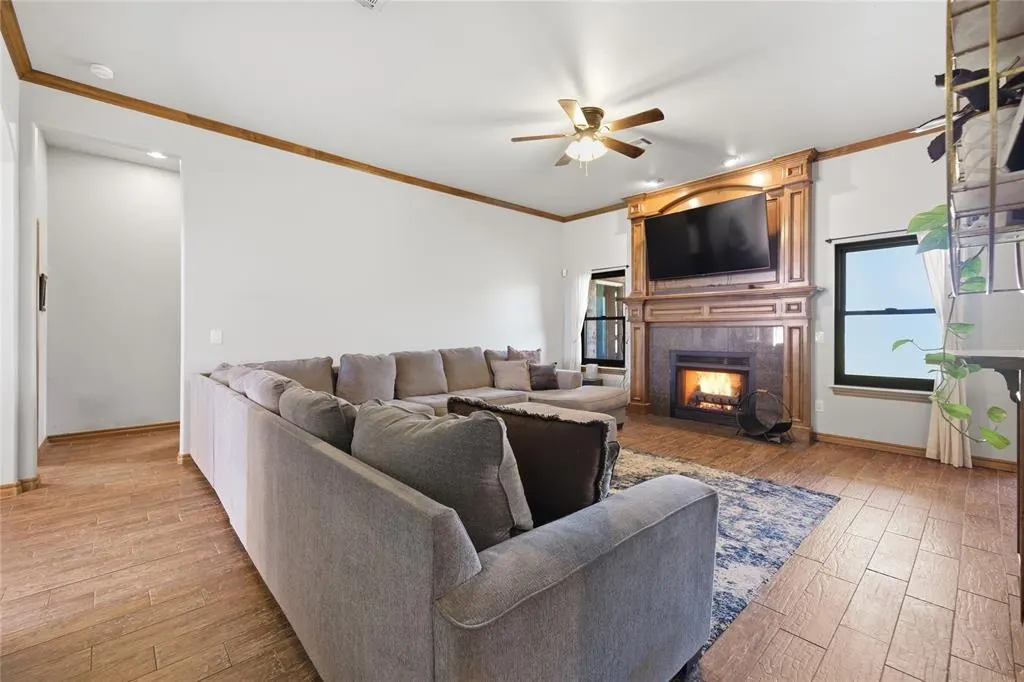 Photo 8 — 2205 NE 18th Avenue, Moore, OK 73160