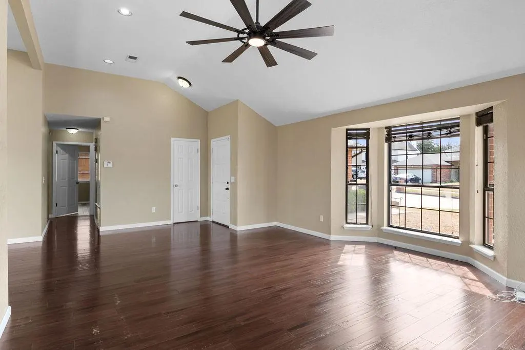 Photo 5 — 11711 Lorene Avenue, Midwest City, OK 73130