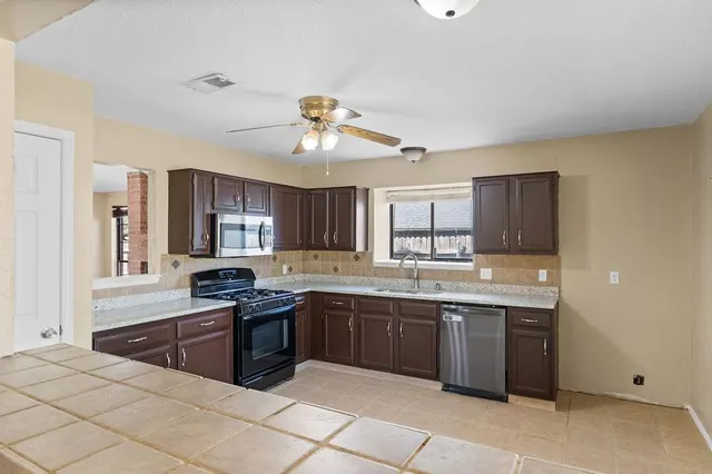 Photo 7 — 11711 Lorene Avenue, Midwest City, OK 73130