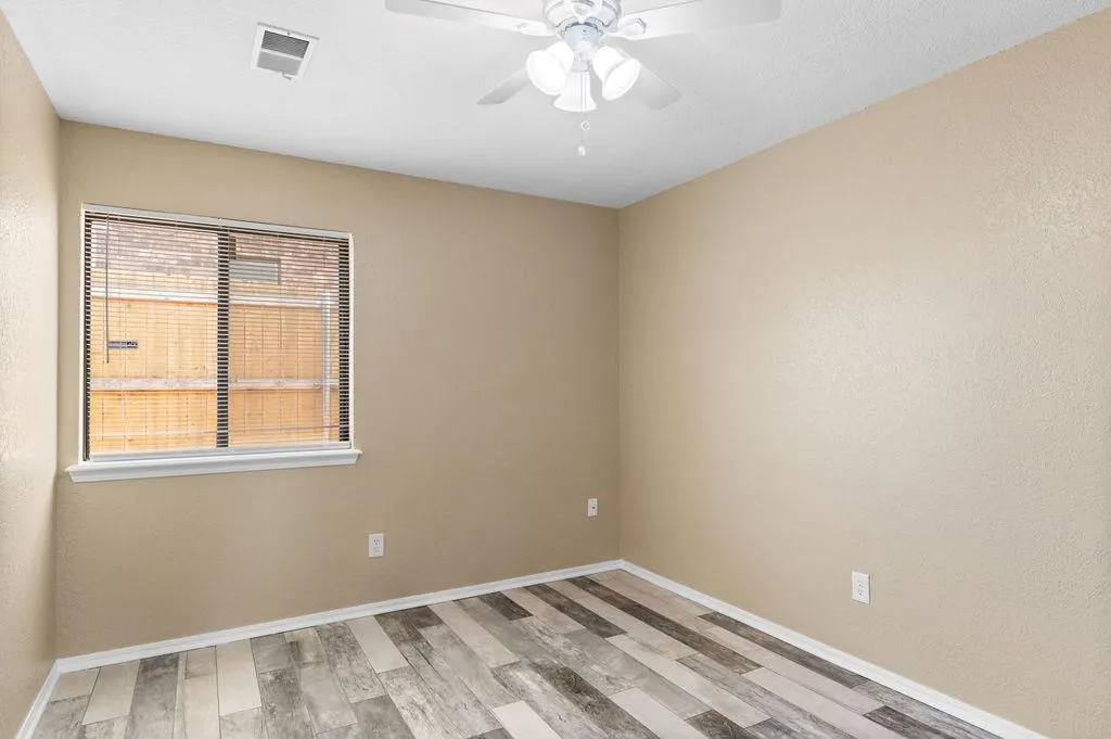 Photo 13 — 11711 Lorene Avenue, Midwest City, OK 73130