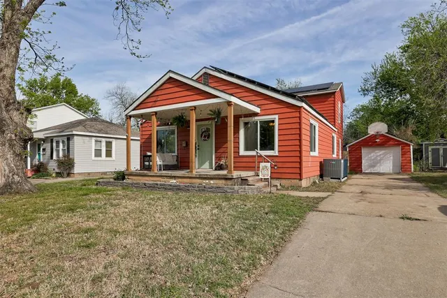 Photo 3 — 1119 W Eufaula, Norman, OK 73069