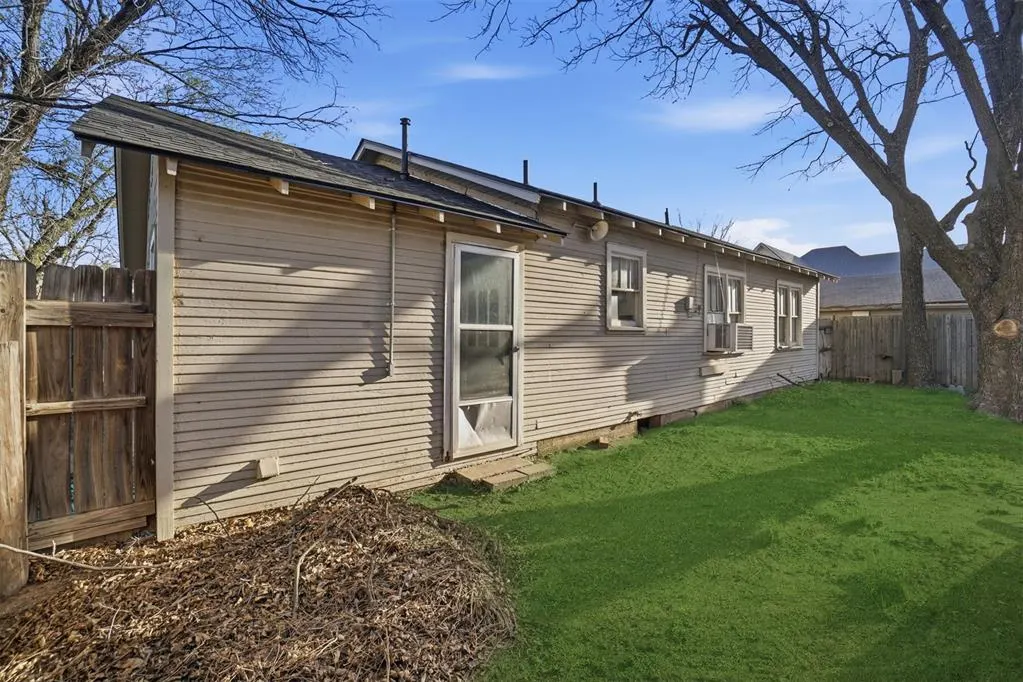 Photo 30 — 412 W Harrison Street, Mangum, OK 73554