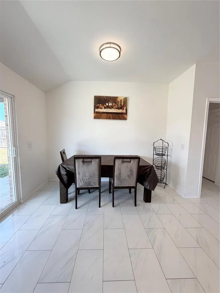 Photo 10 — 1801 Hannah Lane, Oklahoma City, OK 73127