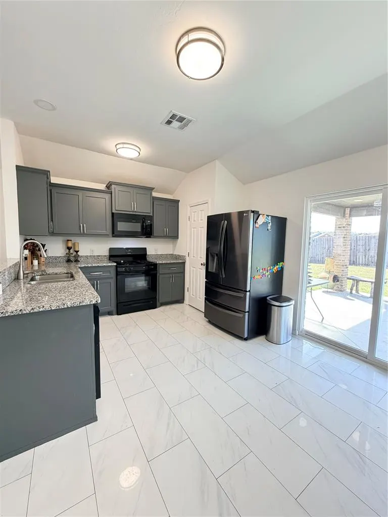 Photo 14 — 1801 Hannah Lane, Oklahoma City, OK 73127