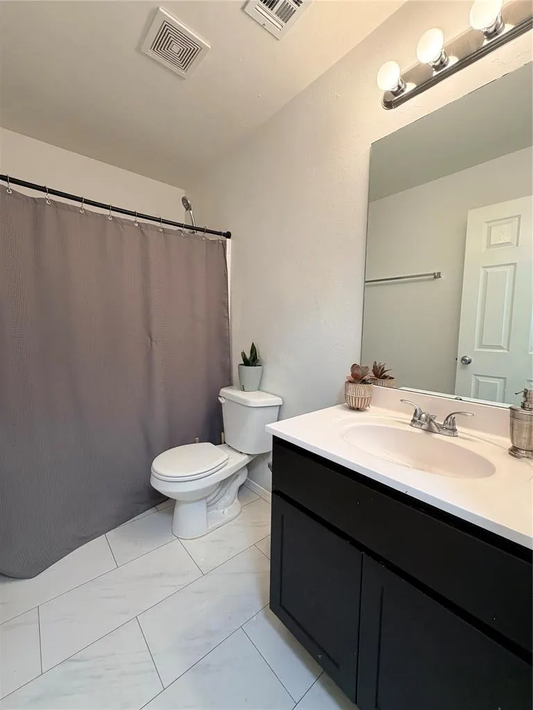 Photo 19 — 1801 Hannah Lane, Oklahoma City, OK 73127