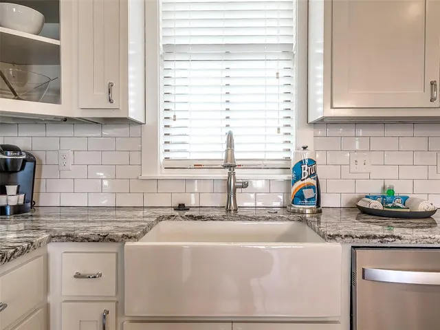 Photo 6 — 29 Water Street 9B, Carlton Landing, OK 74432