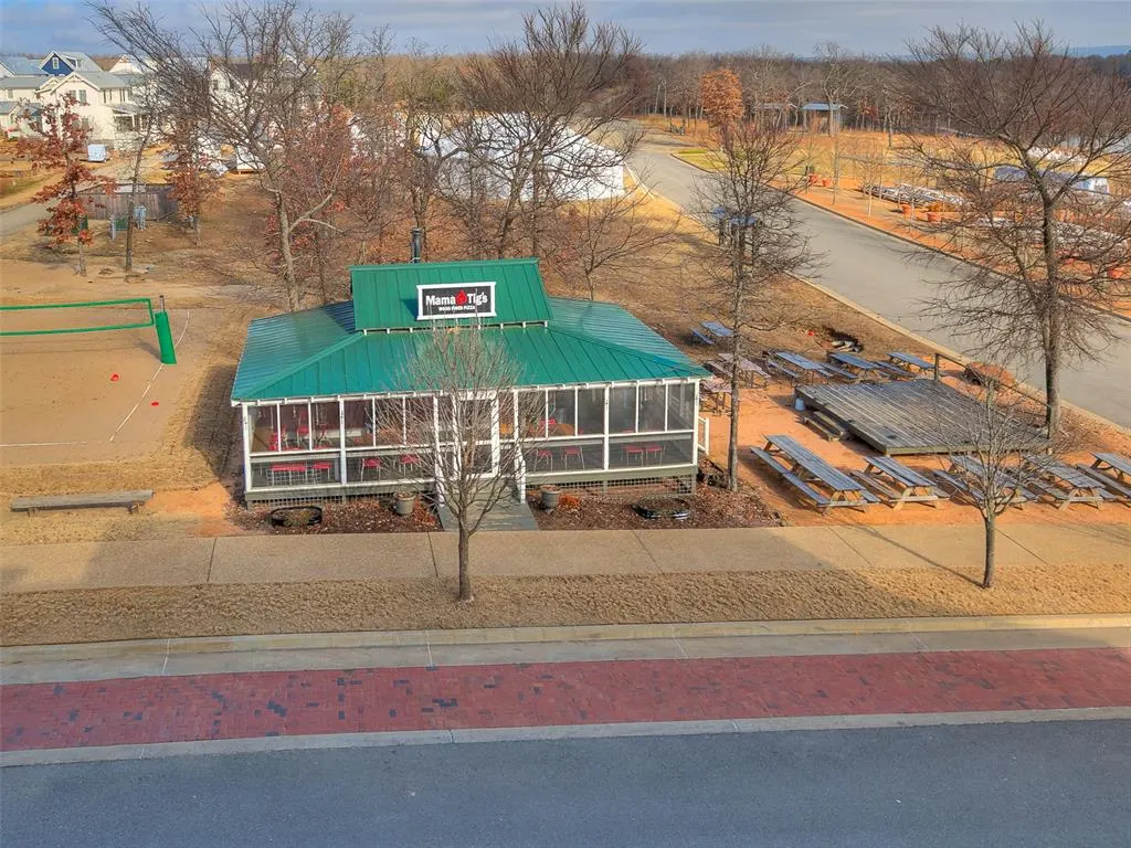Photo 21 — 29 Water Street 9B, Carlton Landing, OK 74432