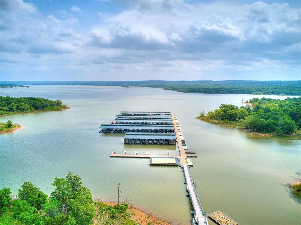 Photo 33 — 29 Water Street 9B, Carlton Landing, OK 74432