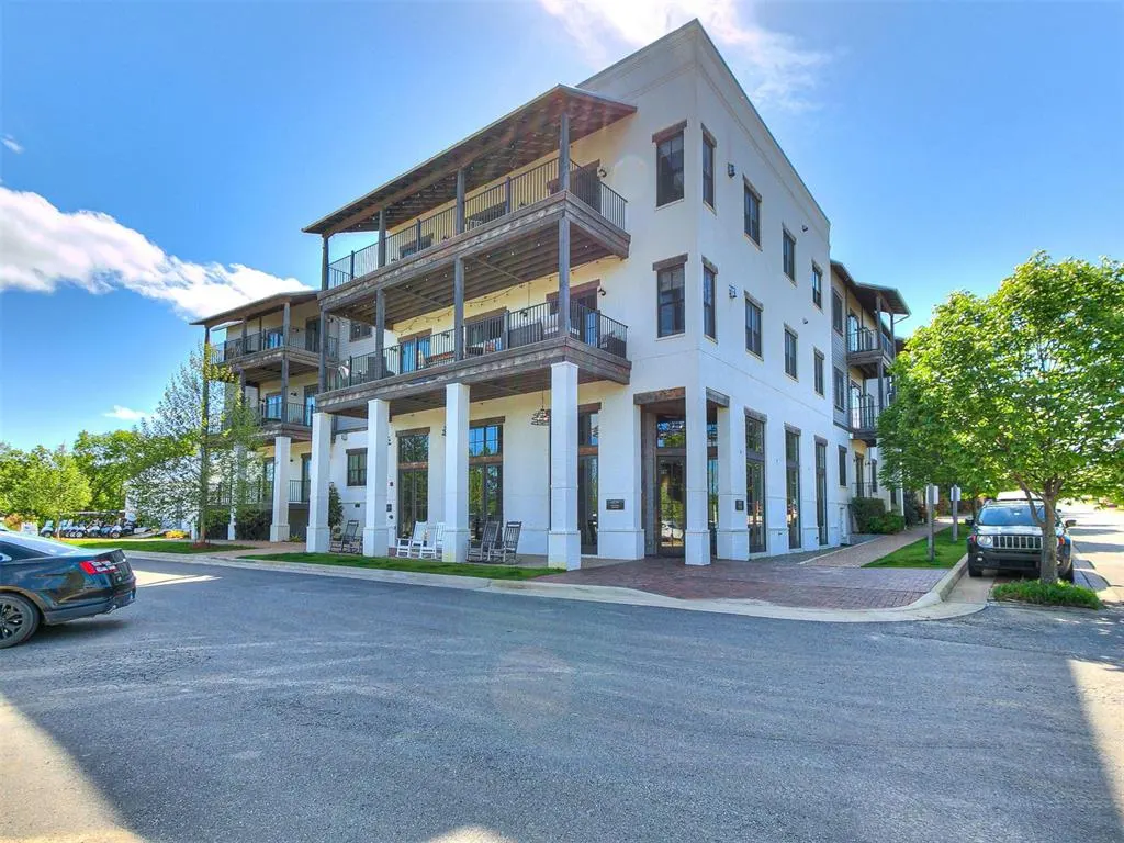 Photo 41 — 29 Water Street 9B, Carlton Landing, OK 74432