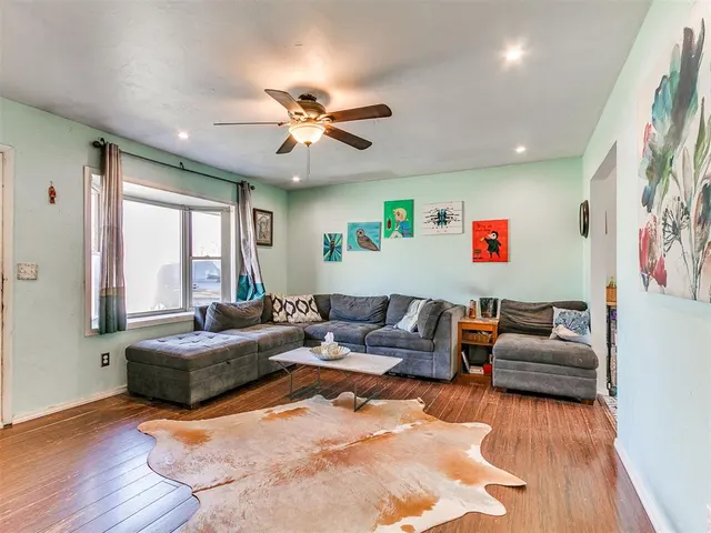 Photo 6 — 2010 W Brooks Street, Norman, OK 73069
