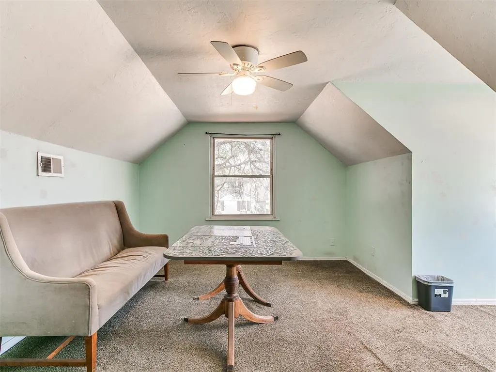 Photo 18 — 2010 W Brooks Street, Norman, OK 73069
