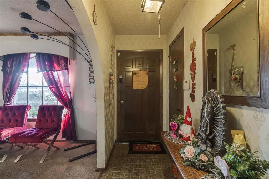 Photo 5 — 6401 N College Avenue, Oklahoma City, OK 73132
