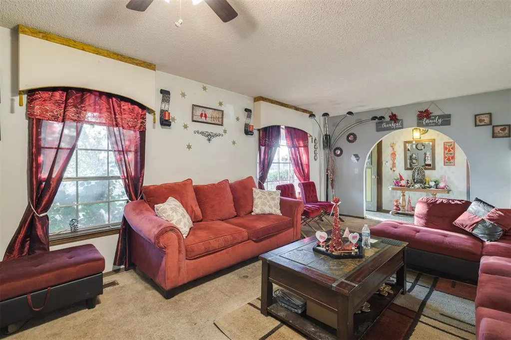 Photo 7 — 6401 N College Avenue, Oklahoma City, OK 73132