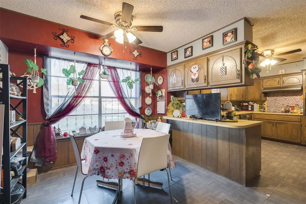Photo 8 — 6401 N College Avenue, Oklahoma City, OK 73132