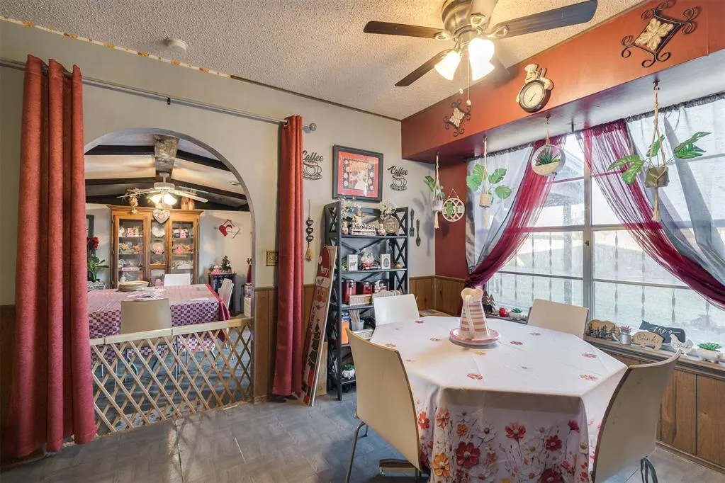 Photo 10 — 6401 N College Avenue, Oklahoma City, OK 73132